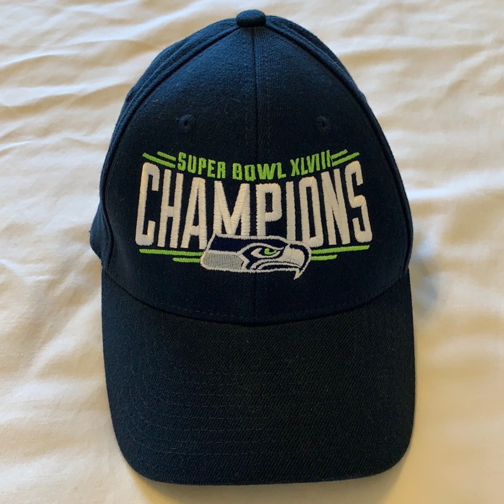 NWT Seahawks Super Bowl Champions XLVIII Hat S/M